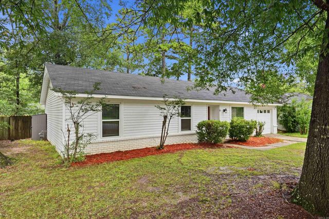 8 Oak Forest Drive, Maumelle, AR 72113