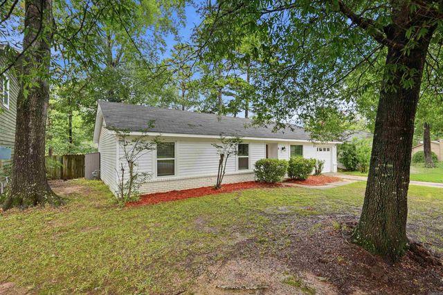 8 Oak Forest Drive, Maumelle, AR 72113