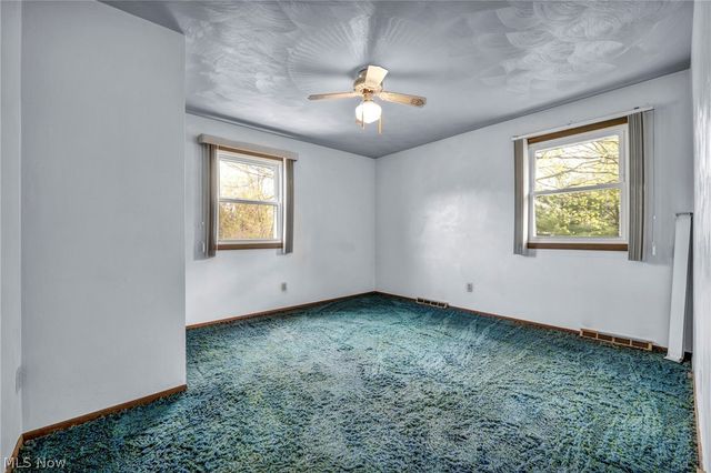 3446 Niles Carver Road, Mineral Ridge, OH 44440