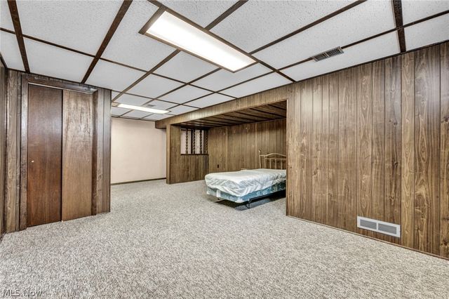 3446 Niles Carver Road, Mineral Ridge, OH 44440