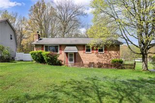 3446 Niles Carver Road, Mineral Ridge, OH 44440
