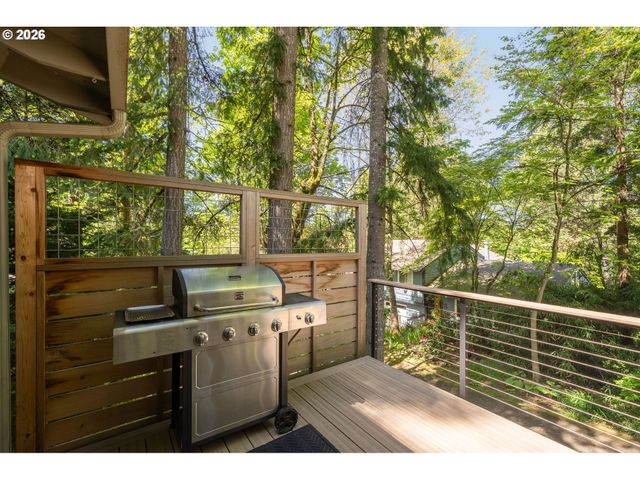 9912 Sw QUAIL POST Rd, Portland, OR 97219