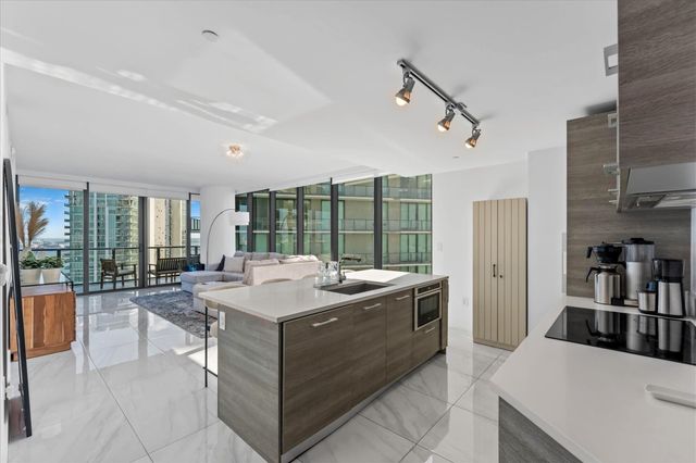 650 NE 32nd Street 4501, Miami, FL 33137