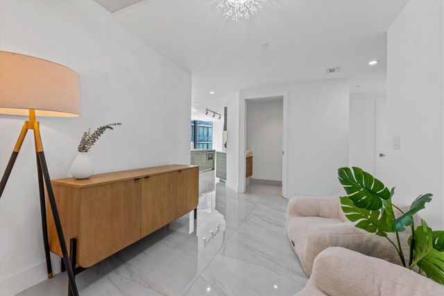 650 NE 32nd Street 4501, Miami, FL 33137