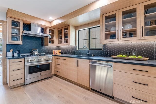 14803 Otsego Street, Sherman Oaks, CA 91403