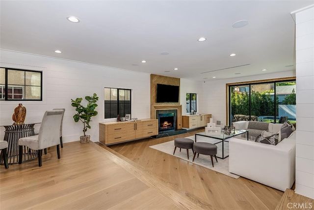 14803 Otsego Street, Sherman Oaks, CA 91403