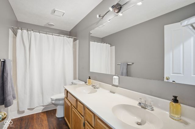6638 Salem Drive, Fishers, IN 46038