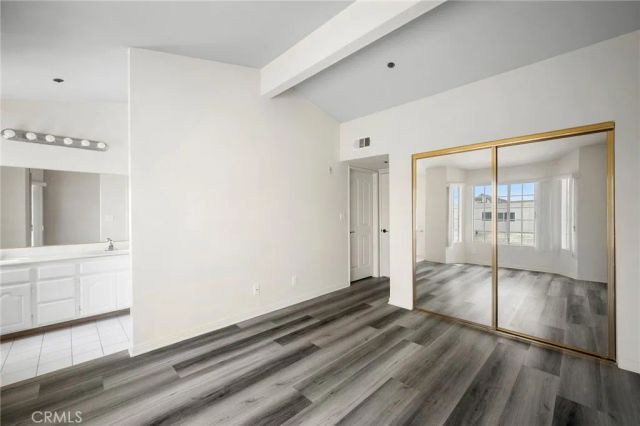 318 N Kenwood Street 105, Glendale, CA 91206