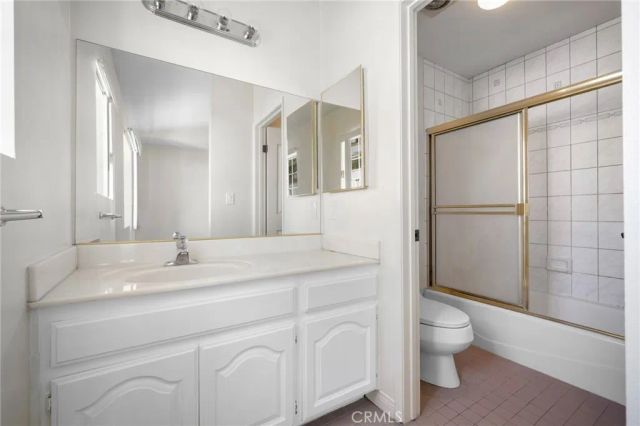 318 N Kenwood Street 105, Glendale, CA 91206