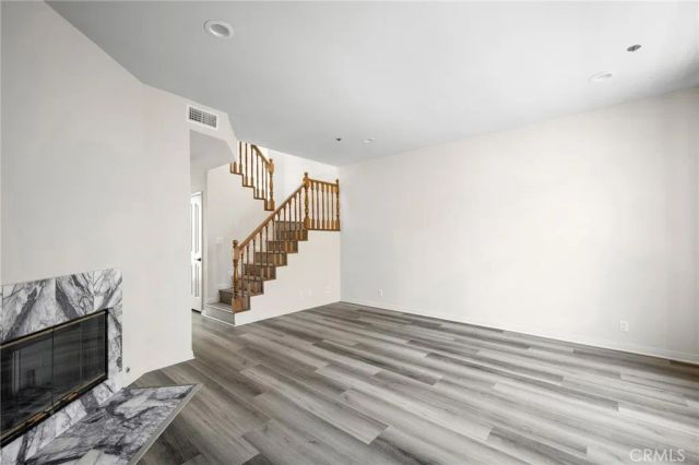 318 N Kenwood Street 105, Glendale, CA 91206