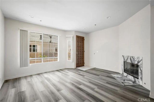 318 N Kenwood Street 105, Glendale, CA 91206