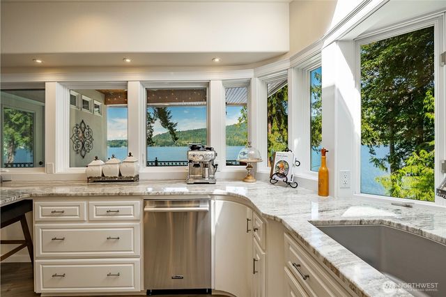 2460 Lake Whatcom Boulevard, Bellingham, WA 98229