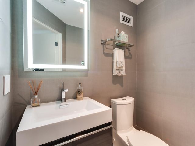 888 INTRACOASTAL Drive 10E, Fort Lauderdale, FL 33304