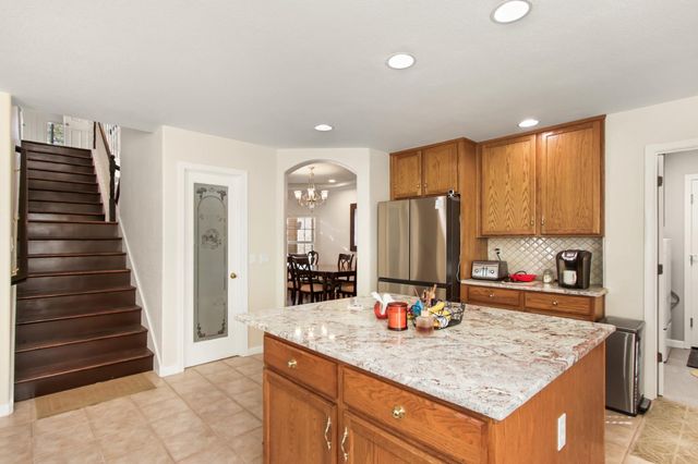 1856 Krpan Dr, Roseville, CA 95747