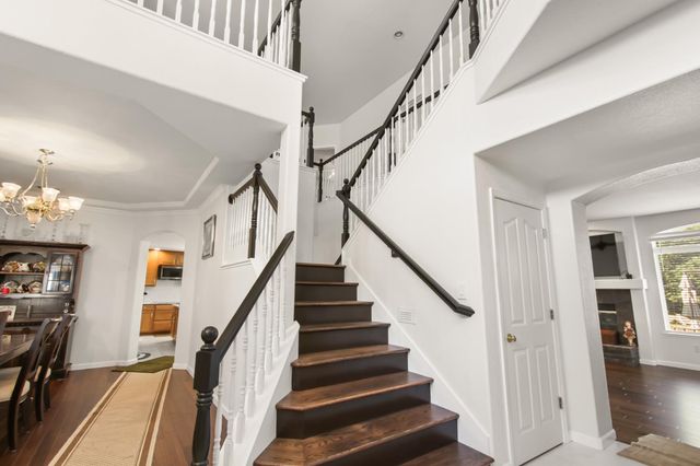 1856 Krpan Dr, Roseville, CA 95747