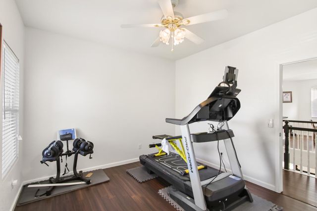 1856 Krpan Dr, Roseville, CA 95747