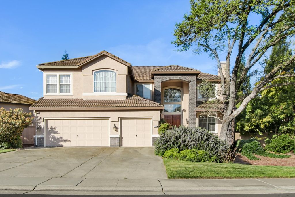 1856 Krpan Dr, Roseville, CA 95747