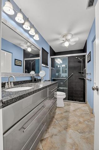 6141 SE Sunny Pointe Cir, Delray Beach, FL 33484
