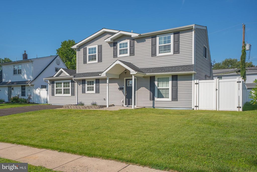 41 NEPTUNE LN, LEVITTOWN, PA 19054 — photo 2