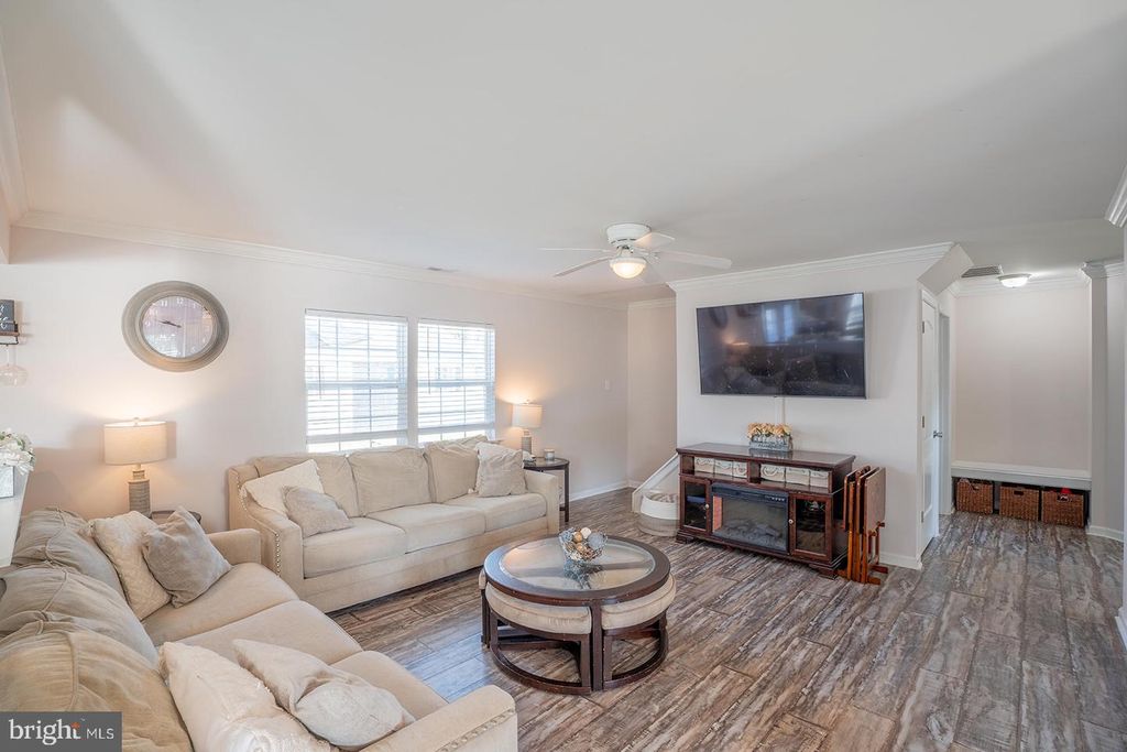 41 NEPTUNE LN, LEVITTOWN, PA 19054 — photo 5