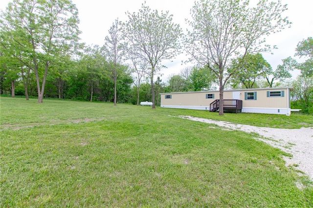 757 SW 800th Road, Holden, MO 64040