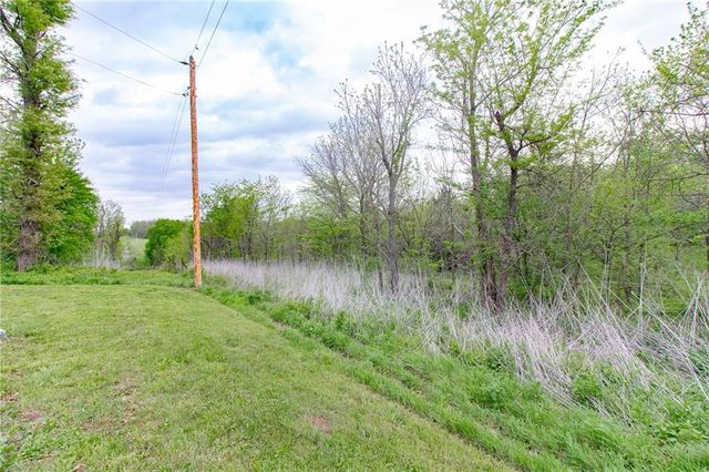 757 SW 800th Road, Holden, MO 64040