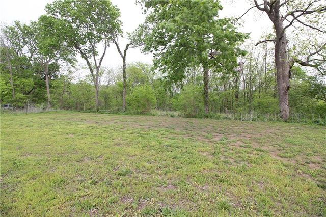 757 SW 800th Road, Holden, MO 64040