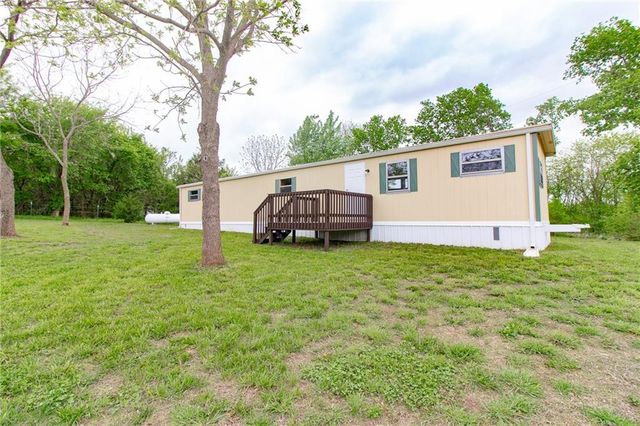 757 SW 800th Road, Holden, MO 64040