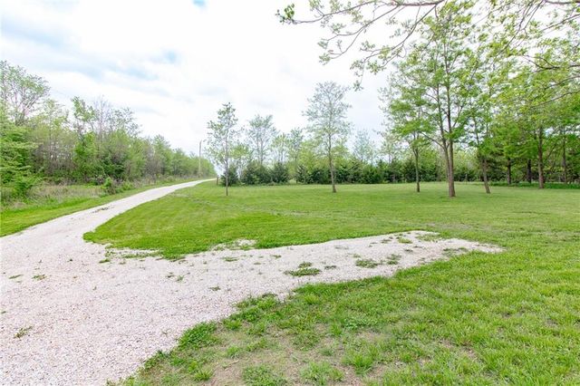 757 SW 800th Road, Holden, MO 64040