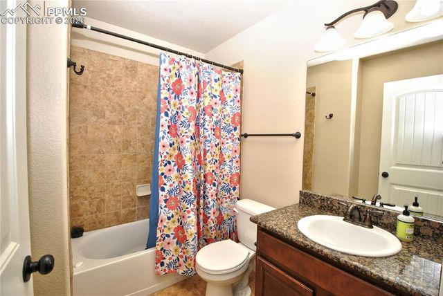 6550 Tranters Creek Way, Colorado Springs, CO 80925