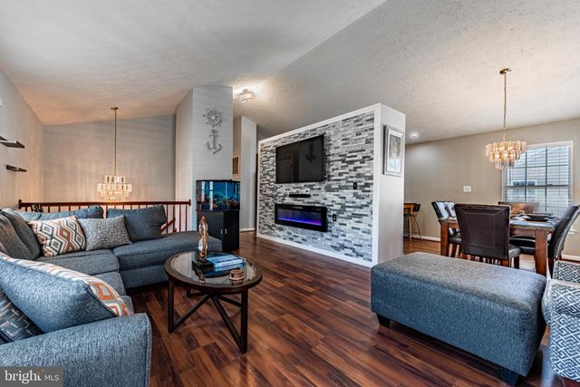 60 SIX POINT CT, Baltimore, MD 21244