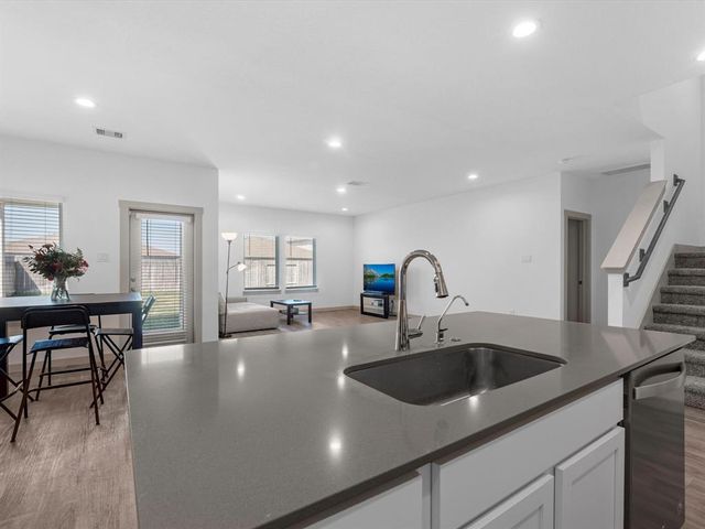 8110 Brahman Lane, Rosharon, TX 77583