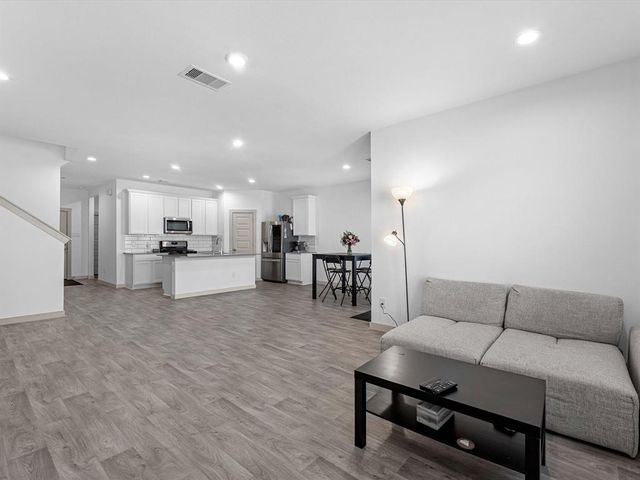 8110 Brahman Lane, Rosharon, TX 77583