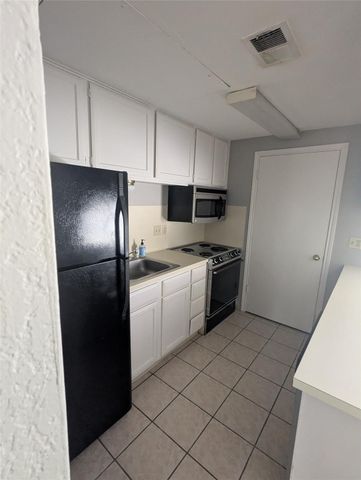 601 Nelray Boulevard 11, Austin, TX 78751