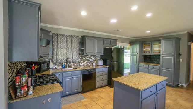 24 Sycamore Avenue, West Fork, AR 72774