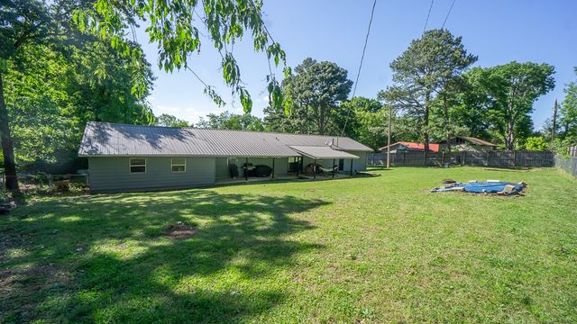 24 Sycamore Avenue, West Fork, AR 72774