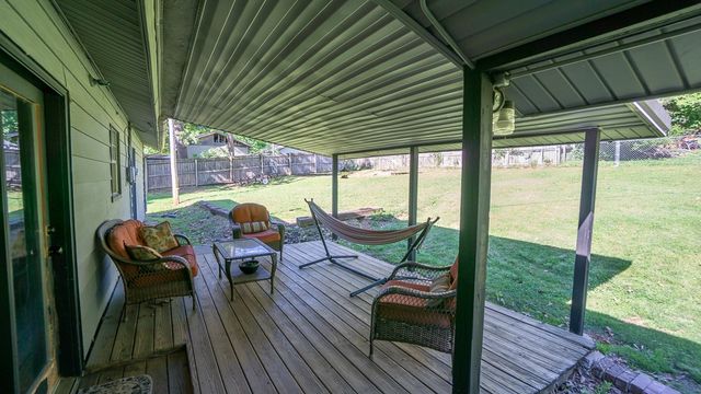 24 Sycamore Avenue, West Fork, AR 72774