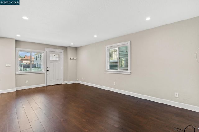 557 43Rd St, Oakland, CA 94609