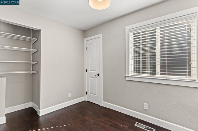 557 43Rd St, Oakland, CA 94609