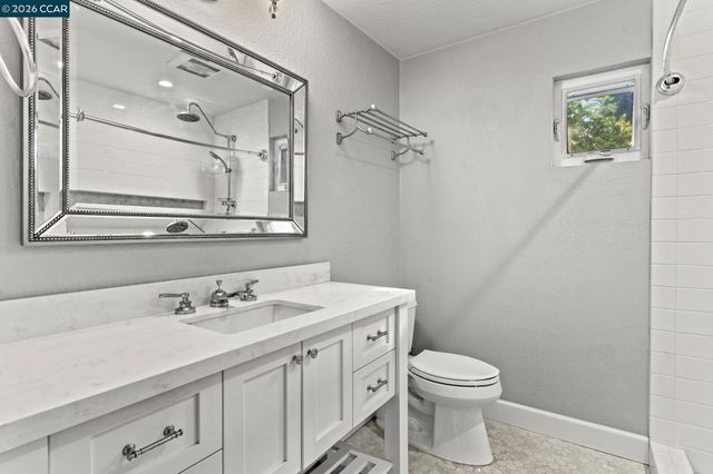 557 43Rd St, Oakland, CA 94609