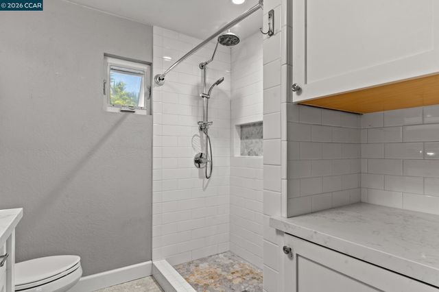 557 43Rd St, Oakland, CA 94609