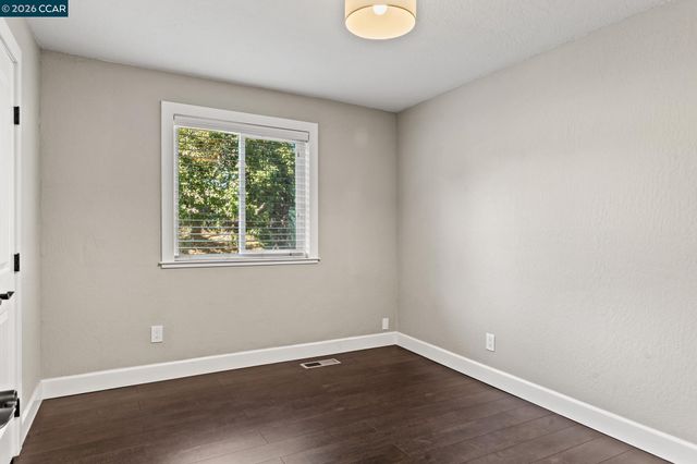 557 43Rd St, Oakland, CA 94609