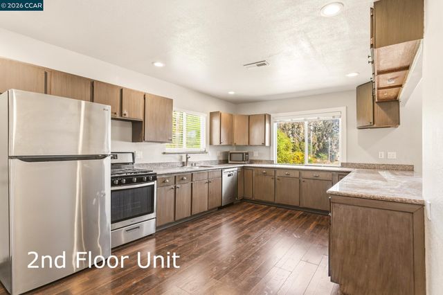 557 43Rd St, Oakland, CA 94609