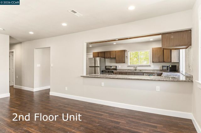 557 43Rd St, Oakland, CA 94609