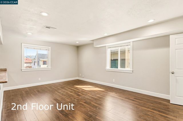 557 43Rd St, Oakland, CA 94609