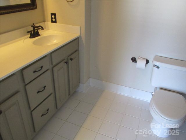 400 Clarice Avenue 345, Charlotte, NC 28204