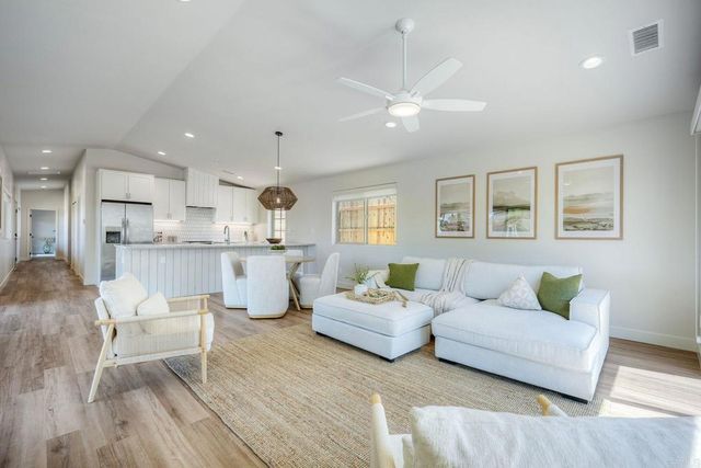 1761 Yucca Road, Oceanside, CA 92054