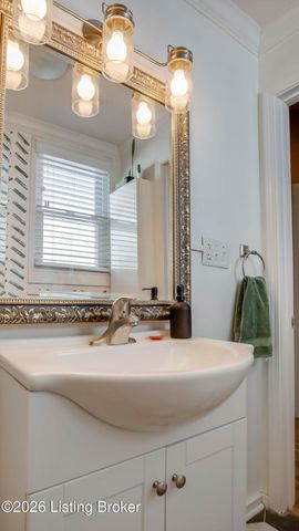 2139 Bradley Ave, Louisville, KY 40217