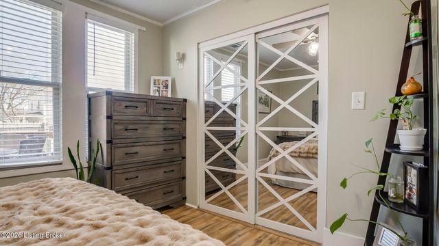 2139 Bradley Ave, Louisville, KY 40217