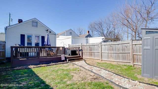 2139 Bradley Ave, Louisville, KY 40217